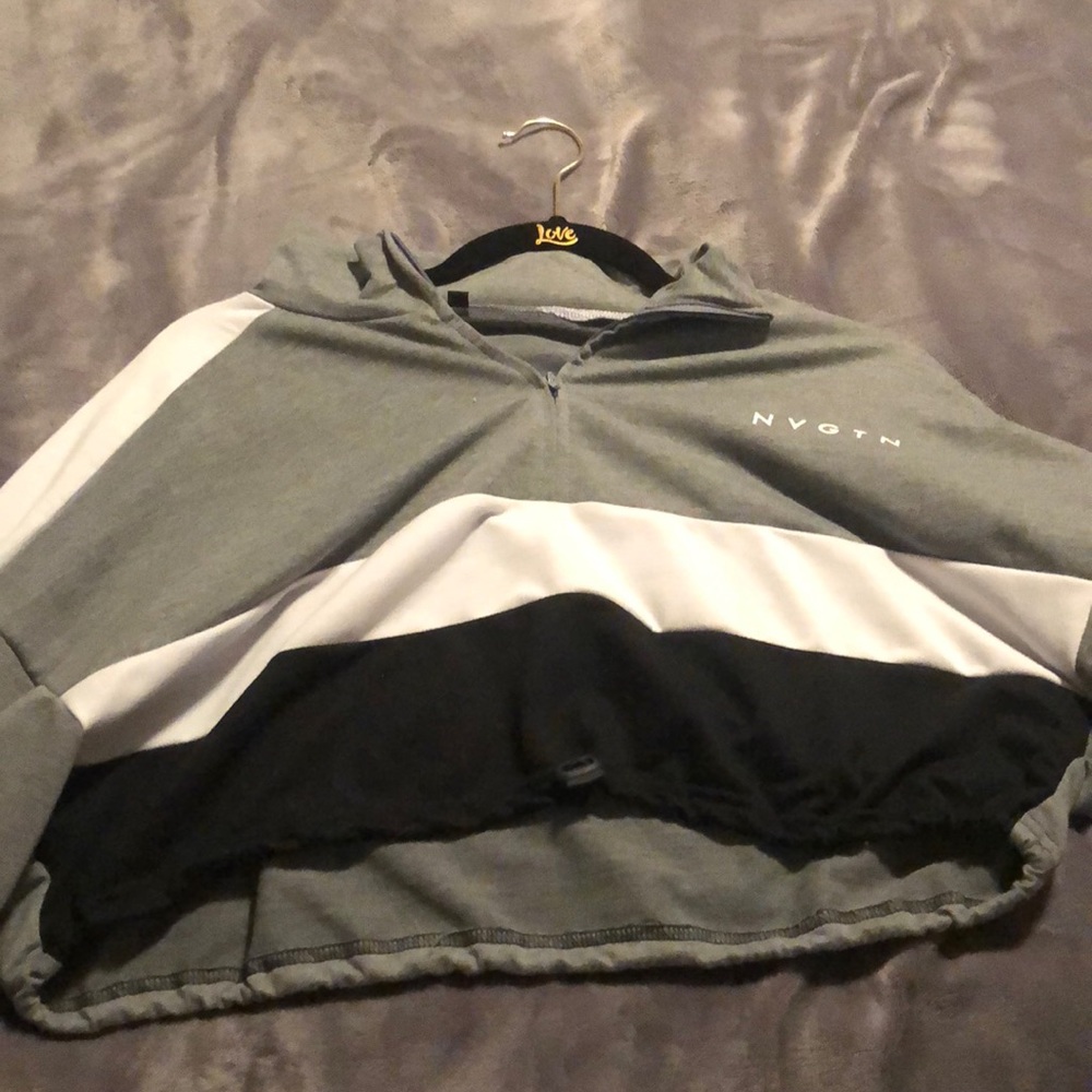 NVGTN cropped pullover